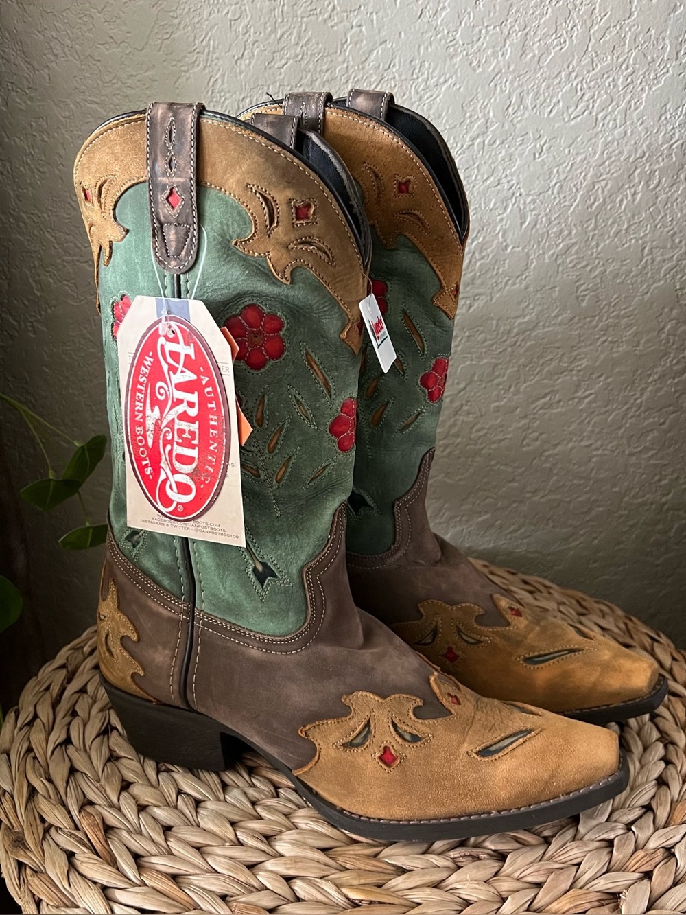 NWT Laredo Women's Miss Kate Cowboy Boots Size 10